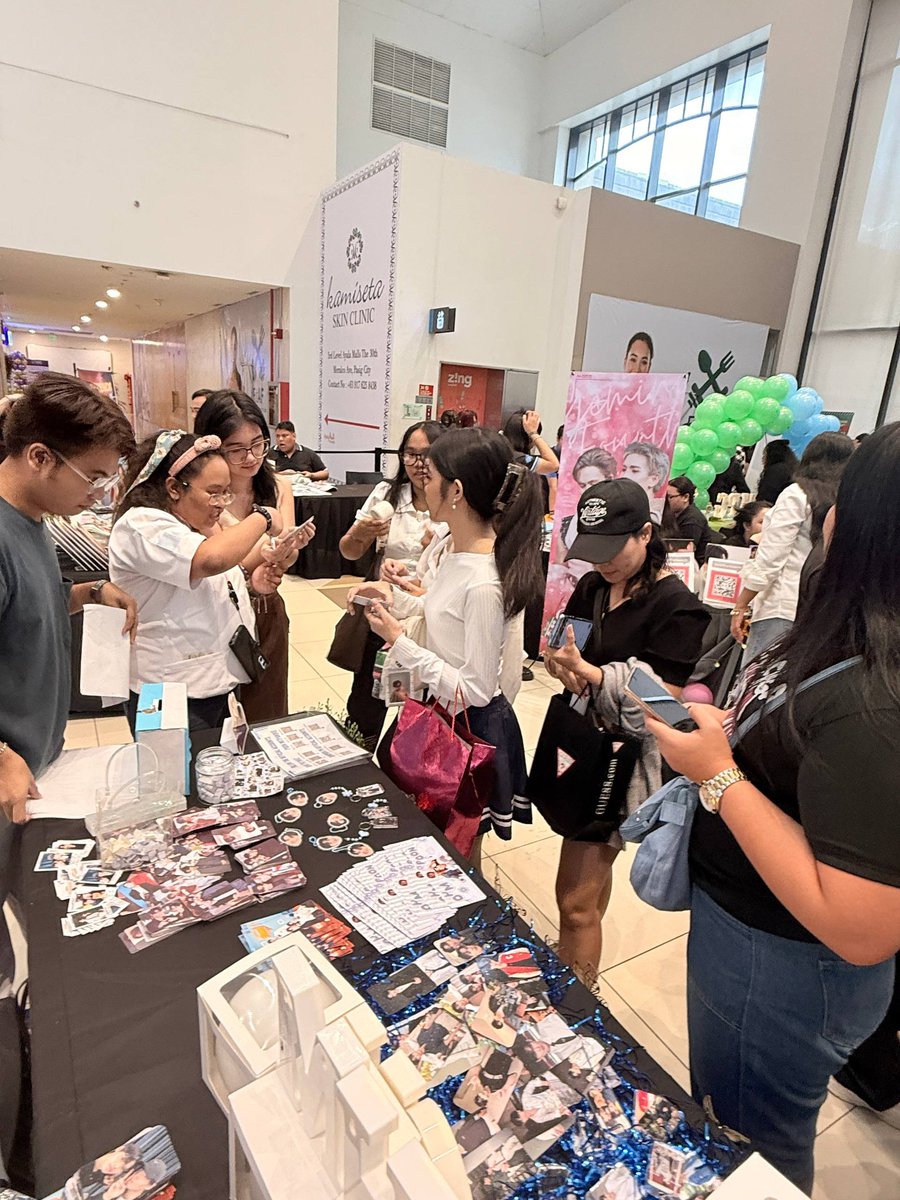 OhmPoon_PHfc819's tweet image. Thai BL Fest PH 2 -- OhmPoon PH Snaps with Fans.
(6)

#ThaiBLFestPH2withOhmPoonPH
#OhmPoon
#OhmPoonPH