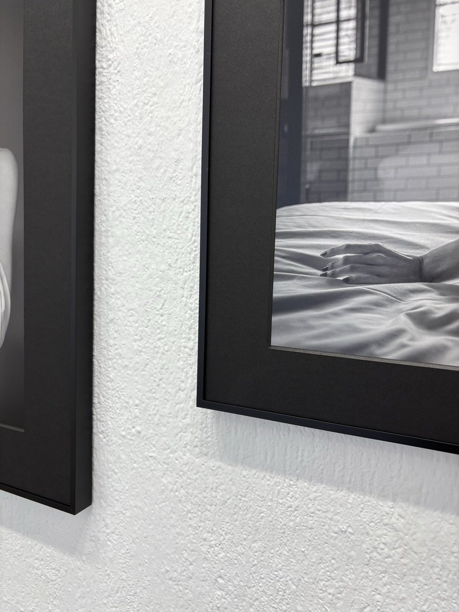 tymst_portrait's tweet image. Black &amp;amp; White Portrait 2025 #BWP2025 #BW展 設営完了。@bwp20240916 
仕事でこの後抜けます🙇

初日開場は11/24（祝•月）17時

会期：2025.11.24-30
会場：渋谷ギャラリールデコ

モデルさんはMaiさん
@mai050316 

皆様の来場をお待ちしております。