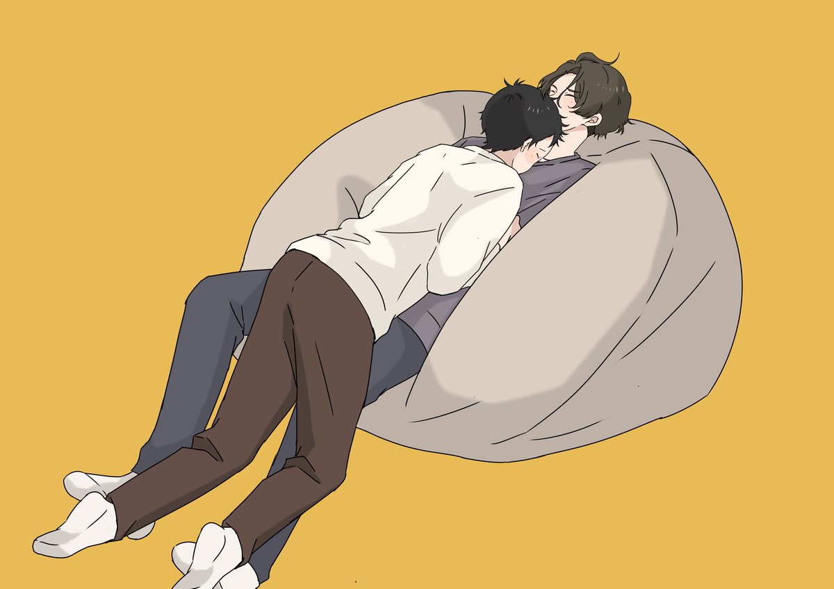 愁をダメにするクッション（ソファ）完成
休日愁湊