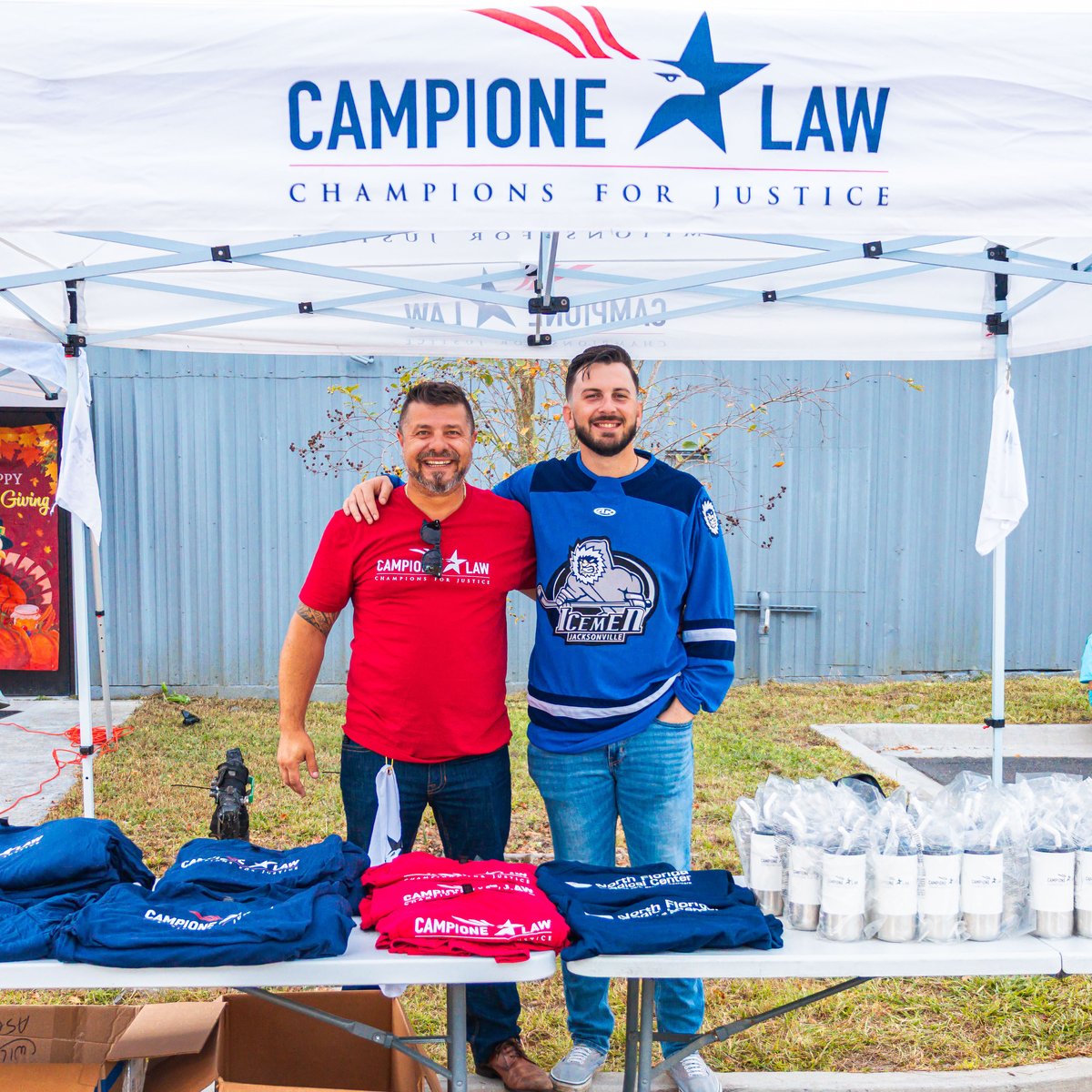 Operation Thanksgiving 🦃 The <a href="/JaxIcemen/">Jacksonville Icemen</a>, Campione Law P.A., North Florida Medical Center, and <a href="/JaxArmadaFC/">Jacksonville Armada FC</a> joined together today at the <a href="/CommFirstIgloo/">Community First Igloo</a> to provide Thanksgiving turkeys to families across in the community! We’re so thankful!