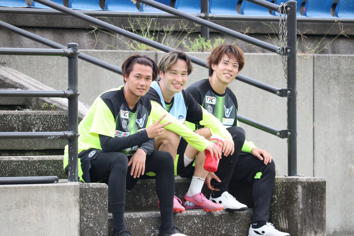 gainareofficial's tweet image. 【トップチーム】
この度、#大城蛍 選手につきまして契約満了に伴い、来シーズンの契約を更新しないこととなりましたので、お知らせいたします。 
 
3年間共に戦ってくれてありがとう。

💬大城選手コメント
tinyurl.com/yae3daut

#ガイナーレ鳥取