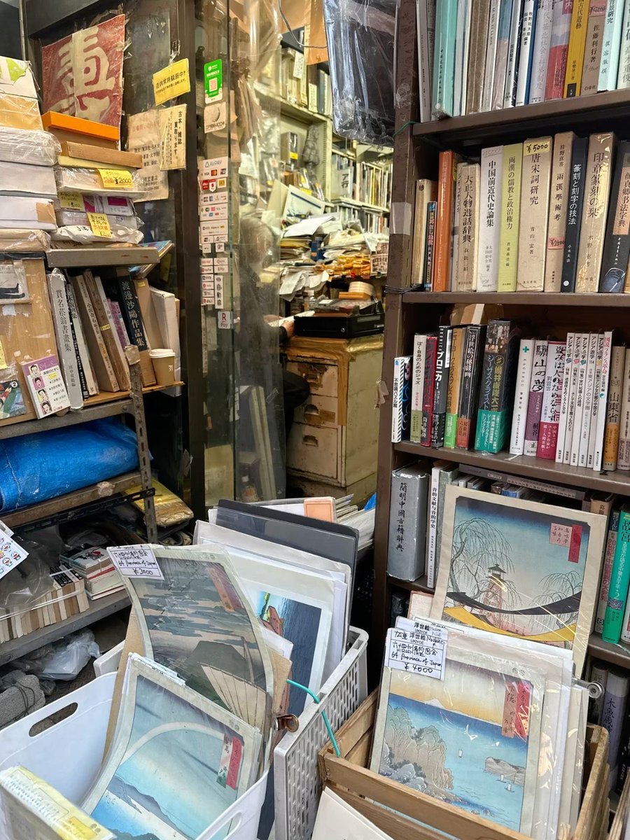 T051AS's tweet image. - Tobi, 22, he/him
BA hons International Development
🏴󠁧󠁢󠁷󠁬󠁳󠁿living in 🏴󠁧󠁢󠁥󠁮󠁧󠁿
#studytwt #langtwt #booktwt