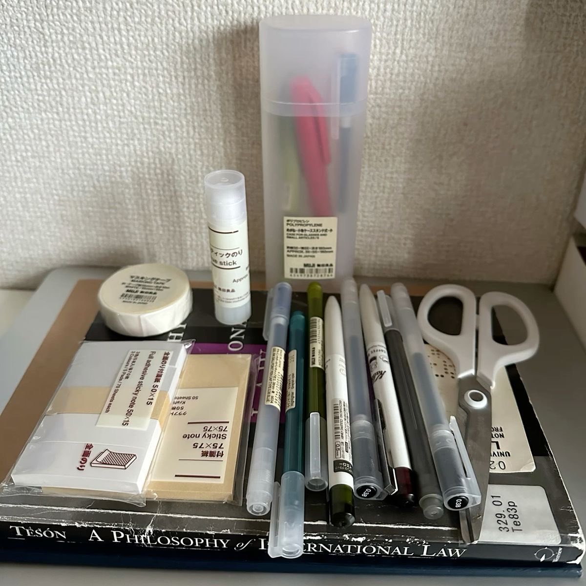 T051AS's tweet image. - Tobi, 22, he/him
BA hons International Development
🏴󠁧󠁢󠁷󠁬󠁳󠁿living in 🏴󠁧󠁢󠁥󠁮󠁧󠁿
#studytwt #langtwt #booktwt