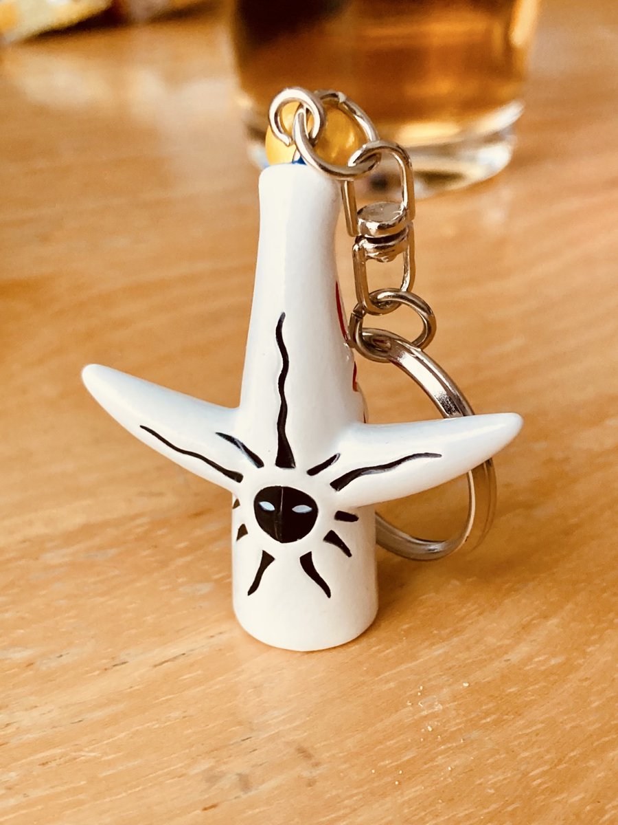 岡本太郎美術館でゲットしたキーホルダー。