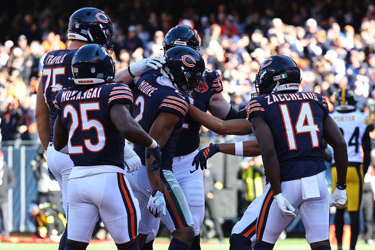 The #Bears beat the #Steelers 31-28!

Hit up the Meatball Machine!

Go to <a href="/670TheScore/">670 The Score</a> on the <a href="/Audacy/">Audacy</a> app

Tap "Voice Message" next to "Listen Live" and share your thoughts! (Max 60 seconds)

<a href="/leilarahimi/">Leila Rahimi</a>, <a href="/mharrisonair/">Marshall Harris</a> &amp; <a href="/grotesports/">Mark Grote</a> will share messages on Monday!