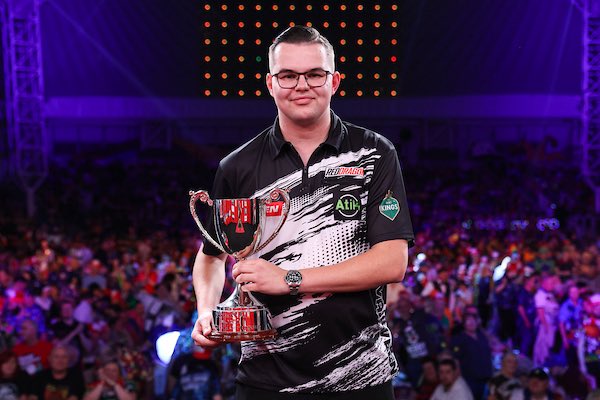 Gian van Veen is very, very good at darts