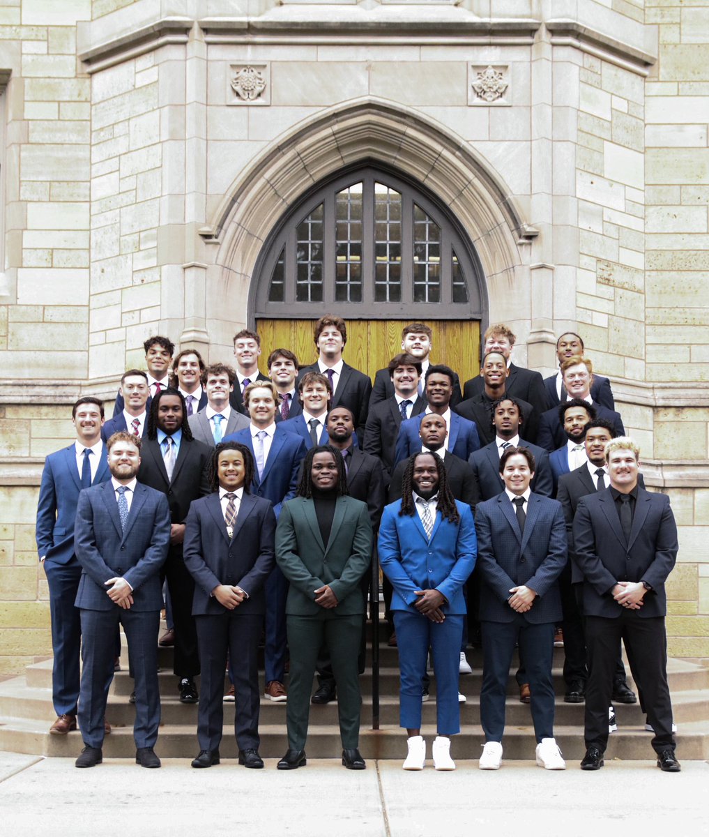 🙏 Our Seniors 💟

1st Class in D-1 Era, 1st Class in Life!

#Gratitude • <a href="/UofStThomasMN/">University of St. Thomas</a> 🟣⚪️⚫️