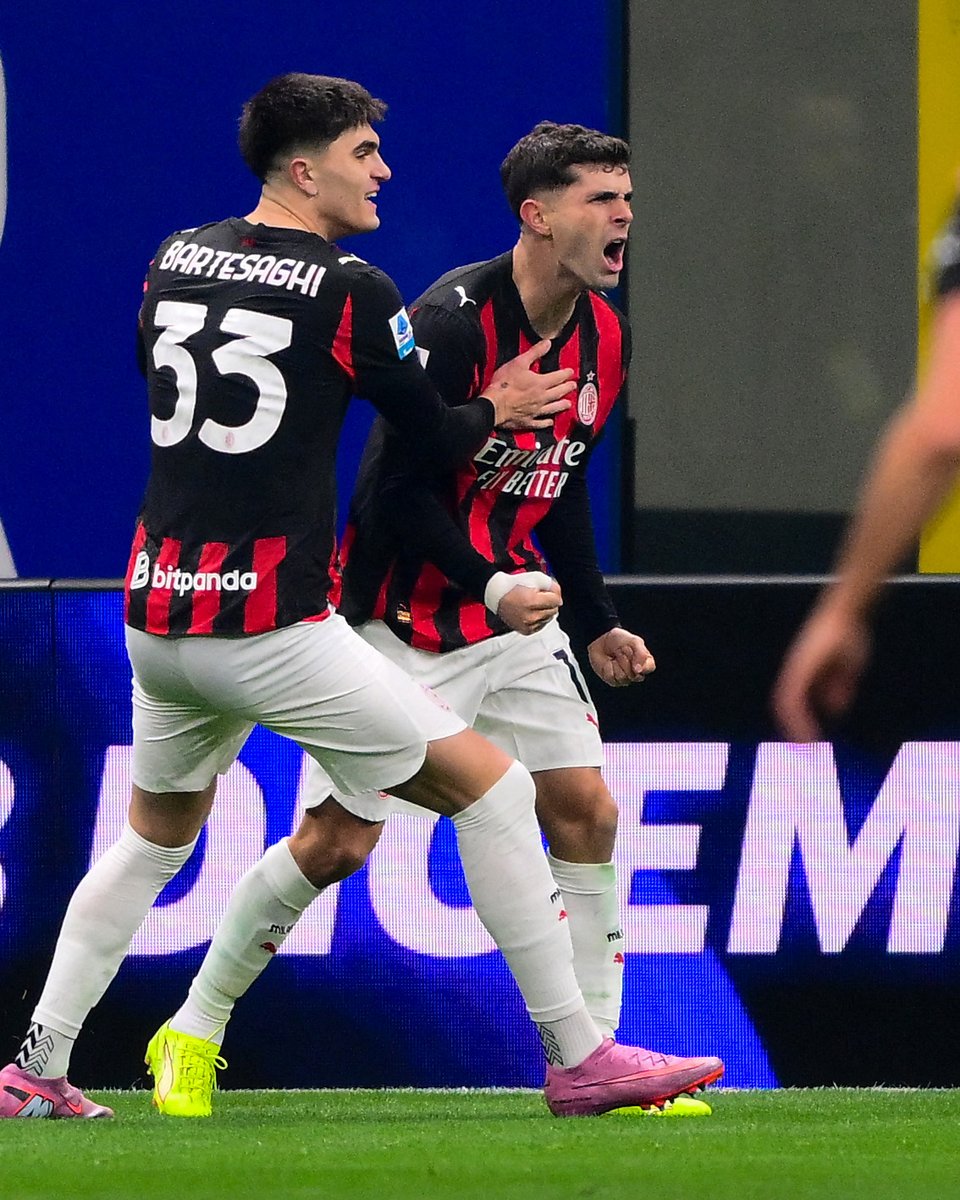 brfootball's tweet image. Christian Pulisic returns with a BIG goal in the Milan derby 🔴⚫️