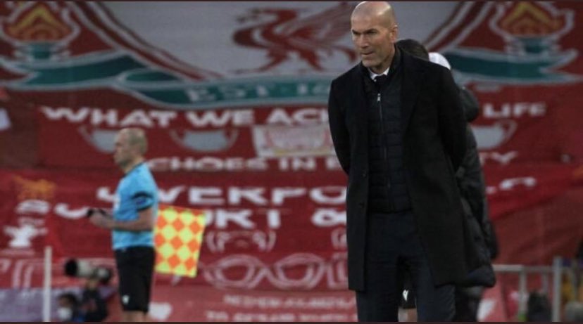 _AlgoritmoRoto's tweet image. Xabi Alonso no tiene idea de lo que hace, ZIDANE YA