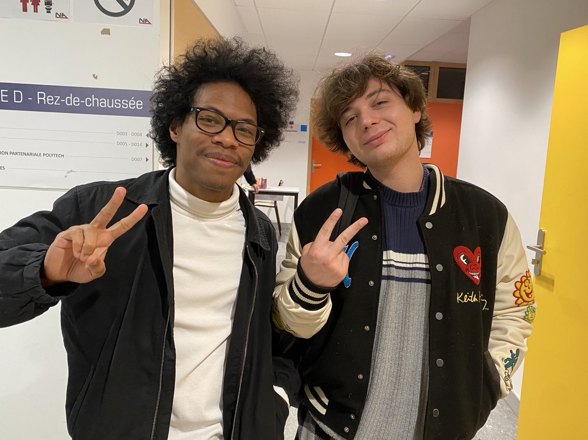 Fin de la Nantarena ! C’était bien bien cool, merci <a href="/OursGang_TBE/">Ours Gang 💫</a> pour l’orga ! 🙏

Ce qui "conclut" mon année 2025 sur Smash Bros, pas d’autres tournois de prévus à l’horizon.
Je vais un peu plus me focus sur les jeux de combat tradi et mon début d’année 2026 !

À très vite !