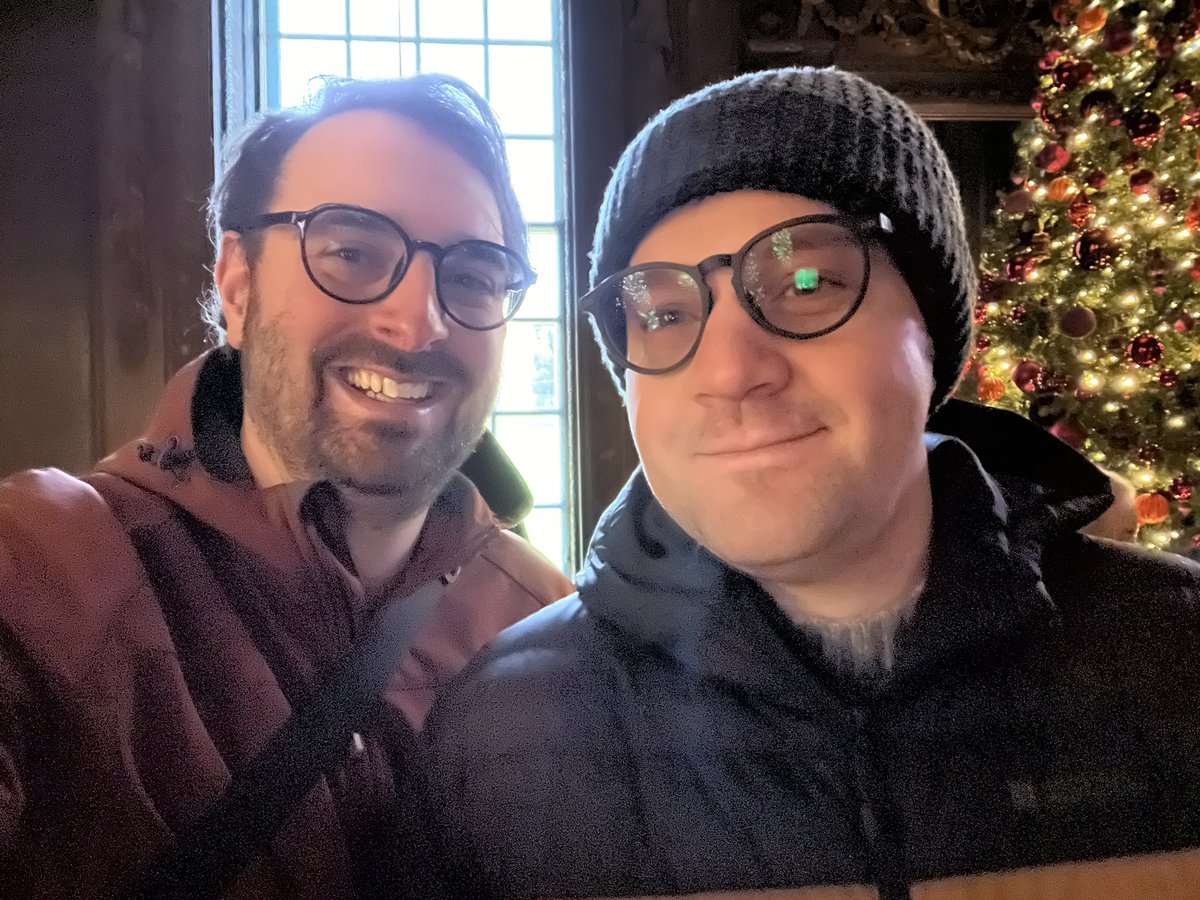 mattstingray's tweet photo. Had a great time at @ChatsworthHouse seeing all the beautiful Christmas decorations and visiting the Christmas market. @ryanbayliss92 https://t.co/5VfJhFVqMn