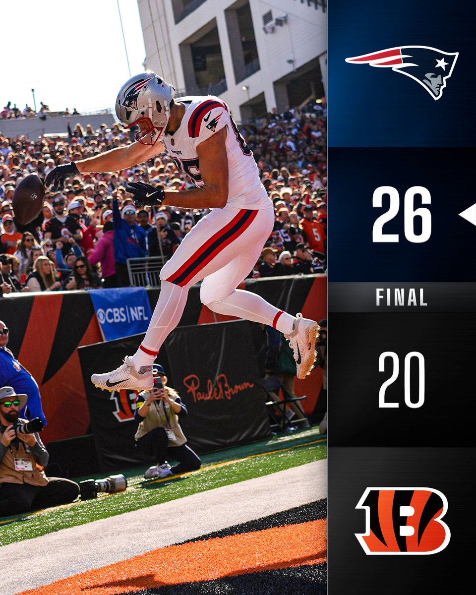 FINAL: @Patriots win their 9th straight game to improve to 10-2! 