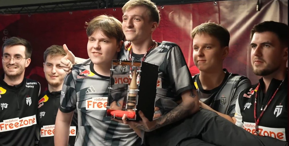 We got a trophy knk <a href="/yetujey/">FUT yetujey</a> 💕🔥

#FUTWIN