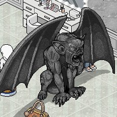 LeaHabblet's tweet image. Tomei um grande susto com esse presente enviado pela staff (não lembro de ter feito nada pra merecer) Será que a staff enviou essa criatura para a hospede errada?

Essa entrega da shein não é minha 😬