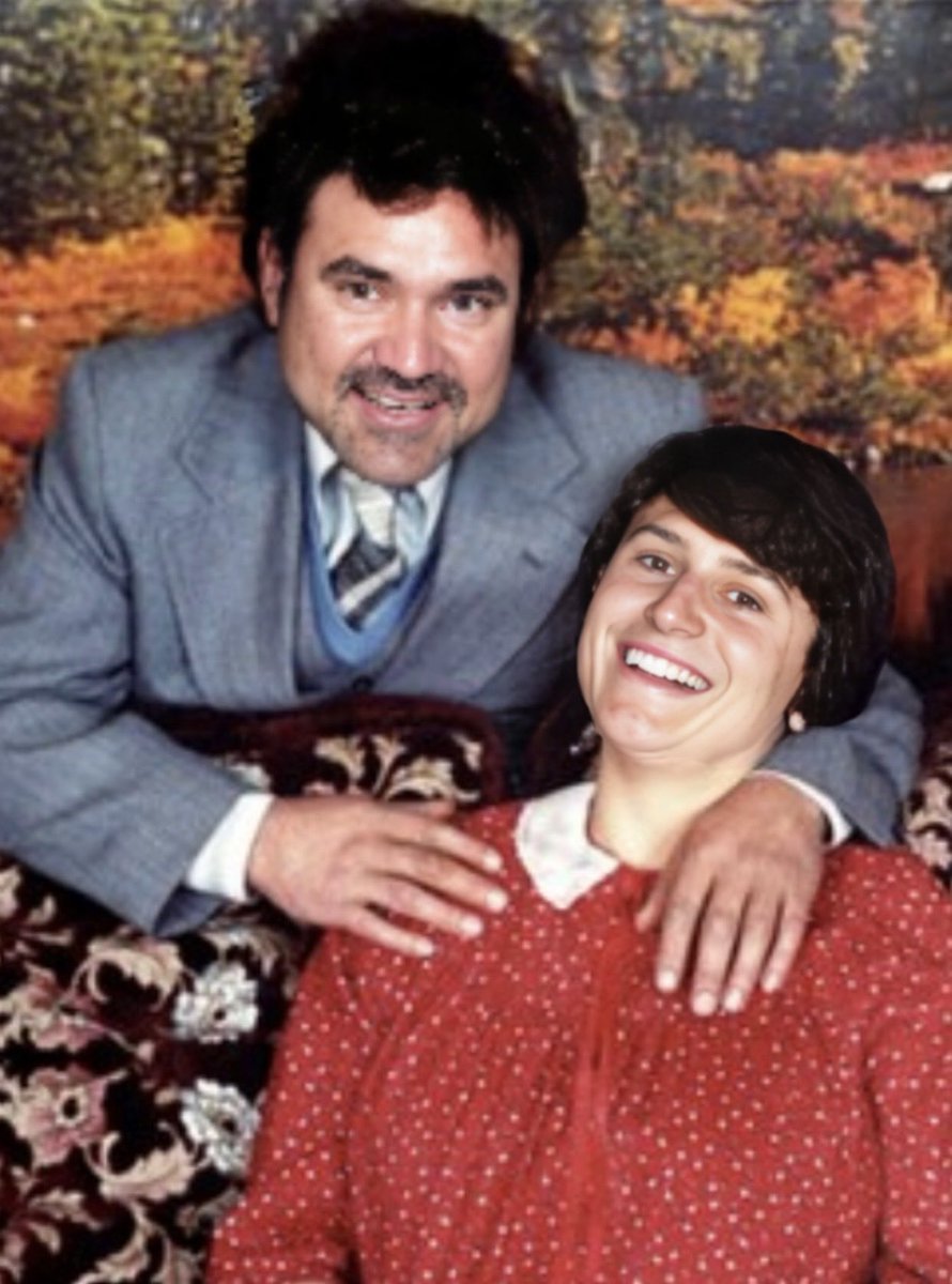 “And Brenden Aaronson starts on the right again for Leeds.” #lufc