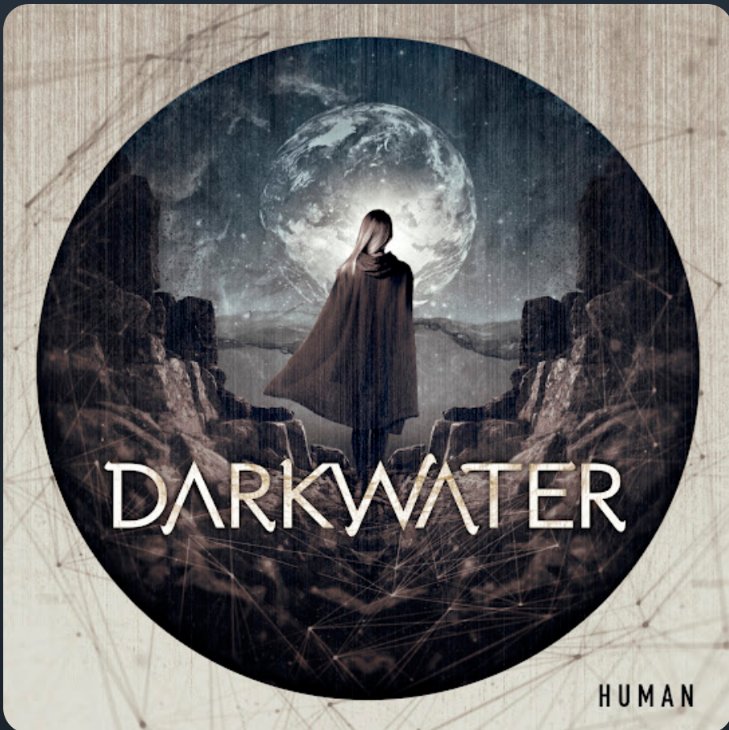 スウェーデンのプログレメタル
Darkwater
2019年作Human
好きな曲: A New Beginning
個人的評価: 良盤

北欧の哀愁を帯びた至高の泣きメロとヘヴィな演奏が完璧に融合したドラマティックメタル！難解さを排して歌の感動を突き詰めた、全編が映画のように美しく壮大な傑作。