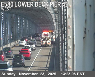 KCBSAMFMTraffic's tweet image. #KCBStraffic There is a stalled car eastbound on the #RichmondSanRafaelBridge blocking the left lane. 

image via #caltrans