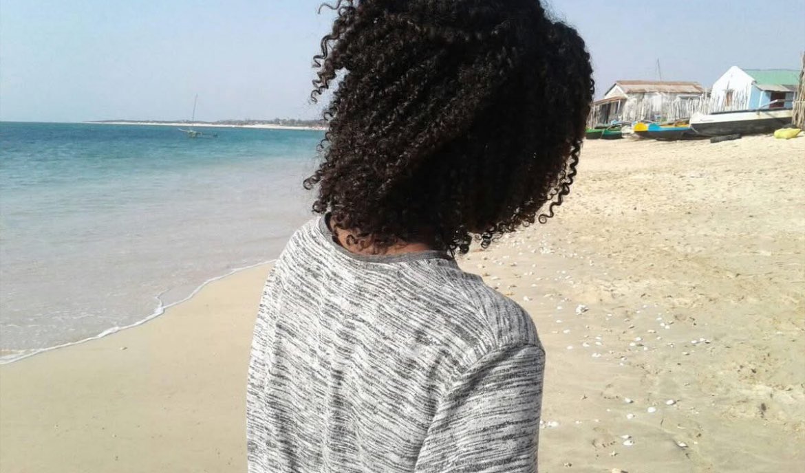 pelavezo's tweet photo. Longue vie à la mer
Longue vie aux Vezo
Longue vie au Tourisme Balnéaire 🇲🇬🌊 https://t.co/0dIu6iuyeL