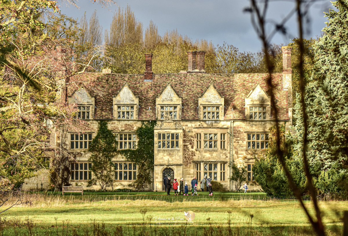 The wonderful Anglesey Abbey &amp; Gardens in Cambridgeshire today, a lovely autumn afternoon walk. <a href="/nationaltrust/">National Trust</a> <a href="/AngleseyAbbeyNT/">Anglesey Abbey</a> 
“Nature does not hurry, yet everything is accomplished.” — Lao Tzu”