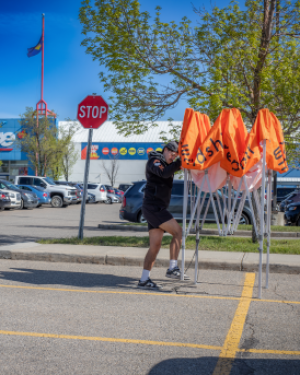 Set up, serve, repeat. Every day starts with orange. ⛺🧡

Think Orange. Save Your Windshield.™

#ThinkOrange #DecoTents #WindshieldRepair #CustomerCare #DecoTeam