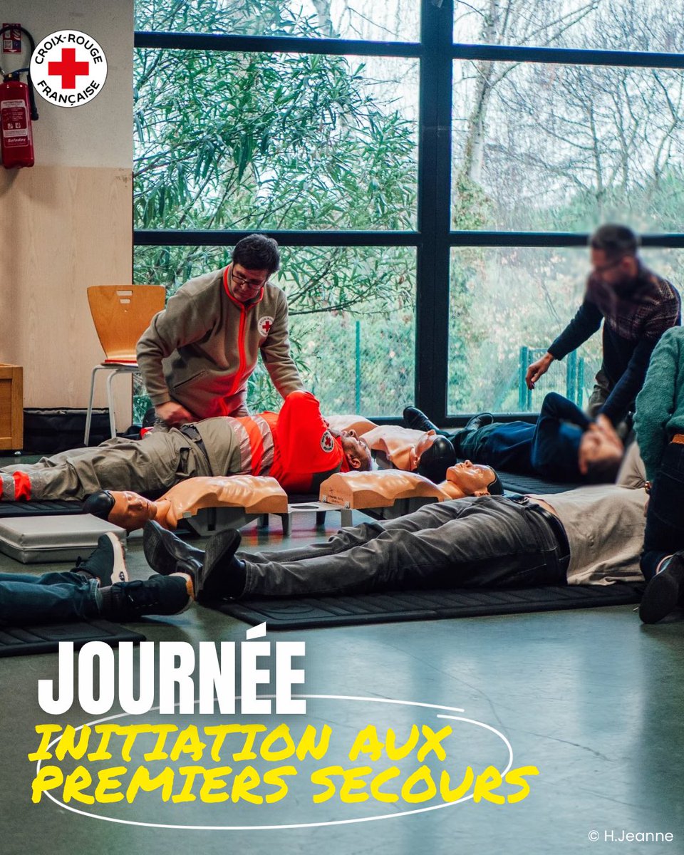 CRFSuresnes's tweet photo. « On commence le massage cardiaque… et on ne s’arrête pas ! »

Ce dimanche, en lien avec la @villedesuresnes, nos bénévoles ont initié près de 1️⃣3️⃣0️⃣ personnes aux gestes qui sauvent ❤️‍🩹

👉 Une mobilisation exemplaire, un public engagé, et des vies potentiellement sauvées demain https://t.co/9gHGCUAk54