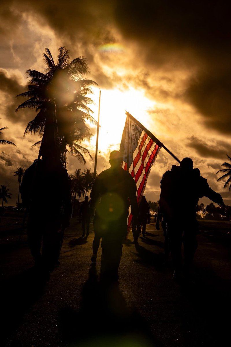 defense_civil25's tweet image. 🚨Alert: Massive US Task Force under Operation Southern Spear is just off the Coast of Venezuela with forces stationed on several warships and occupying the Islands of Trinidad and Tobago, just miles from Venezuela! US forces are on full alert! Ready for battle!!