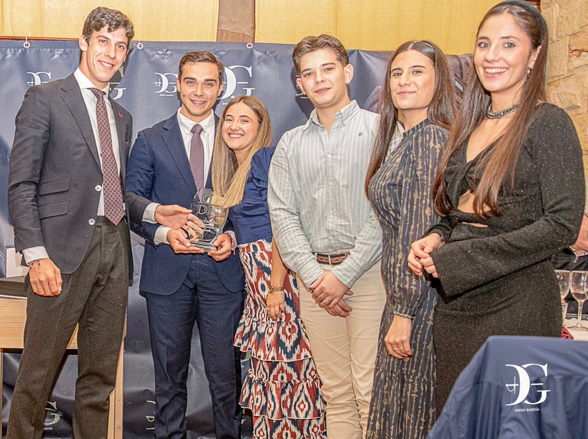 Sanse Premios Peña <a href="/TaurinaDiego/">Peña Taurina Diego García</a> al diestro Fernando Robleño por su ejemplar carrera, la Peña El Remedio por su apoyo al matador <a href="/DiegoGarciaInf/">Diego Garcia</a>, al Asador Castilla por la defensa de la Tauromaquia y al matador Álvaro García ejemplo dentro y fuera de los ruedos <a href="/portaltaurino/">Portal Taurino</a>