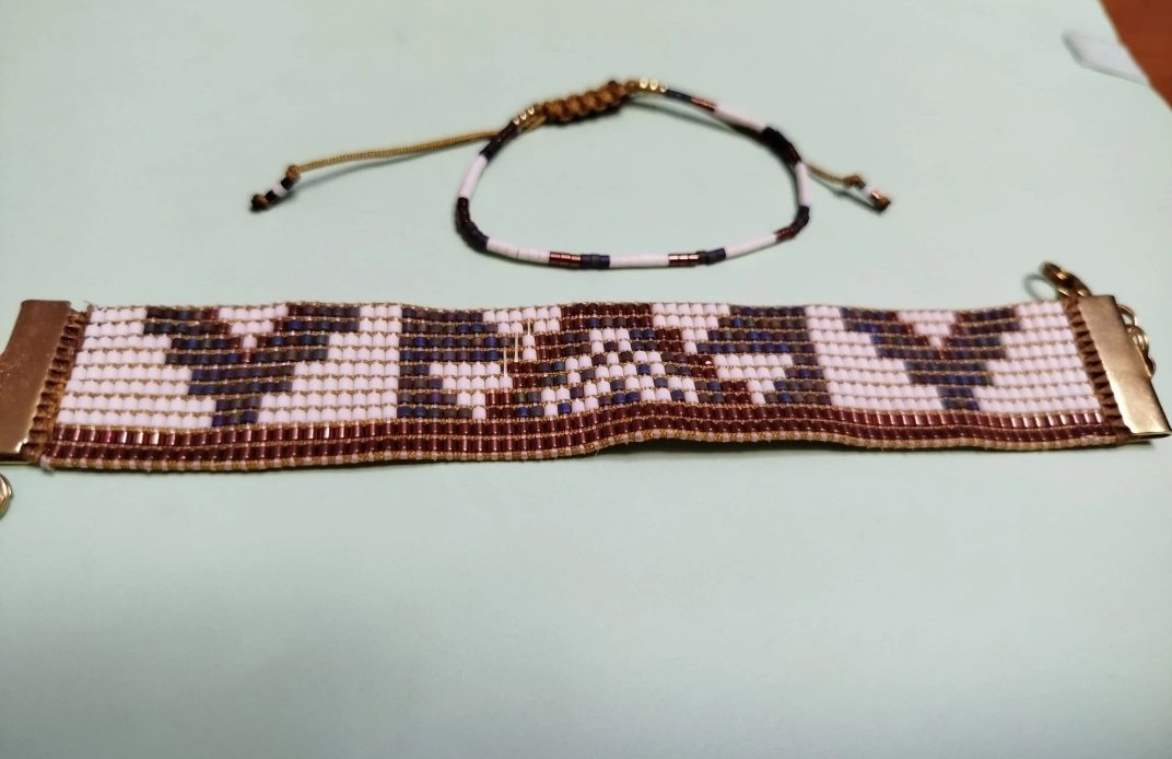 PenelopesWater's tweet photo. https://t.co/nuesIOmL6m  #vinted #bracciale #miyuki #perline https://t.co/xBJdNdgR2t