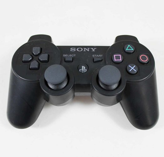 lastchalice's tweet image. I felt bad for PS3 players during the seventh generation because of how superior the Xbox 360 controller was.