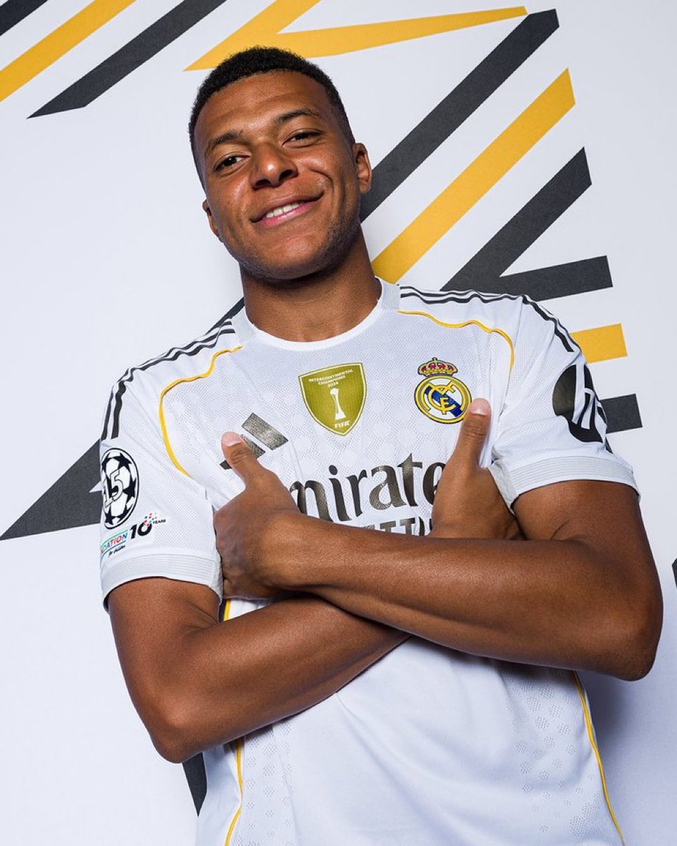 🚨 — كيليان مبابي مع ريال مدريد:

• 76 مباراة
• 70 مساهمة
• 62 هدف
• 8 اسيست

✅ سجل في كأس اسبانيا
✅ سجل في السوبر الاسباني 
✅ سجل في كأس القارات للأندية 
✅ سجل في الدوري الاسباني 
✅ سجل في دوري أبطال أوروبا 
✅ سجل في السوبر الأوروبي 
✅ سجل في كأس العالم للأندية