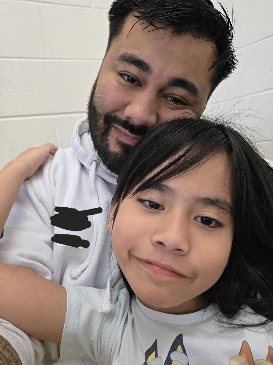 Edit: realized my visitor badge was showing so edited that real quick.

My baby requested Jollibee when I went to have lunch with her at school the other day.

Copy + Paste for real