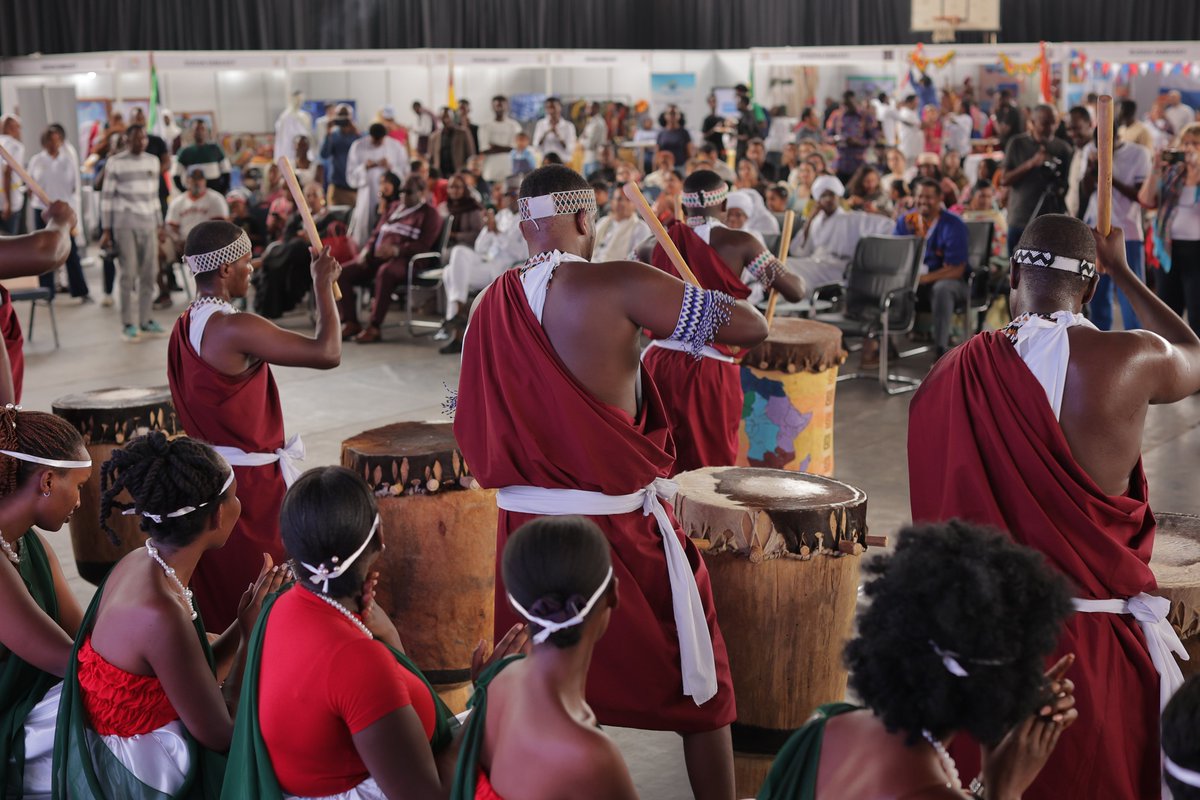 BazaarRwanda's tweet photo. 🎉 What a Day to Remember 22nd Nov at the Rwanda Diplomatic Charity Bazaar 2025 – First Edition! 🌍✨

🇺🇳10+ Embassies, Missions &amp; Rwandan Artisans
🎭 Live Cultural Performances
🎪 Booths full of flavor, crafts &amp; connection
🤝 Networking &amp; Collaboration
📸 Unforgettable Moments. https://t.co/l5n6p9u6HN