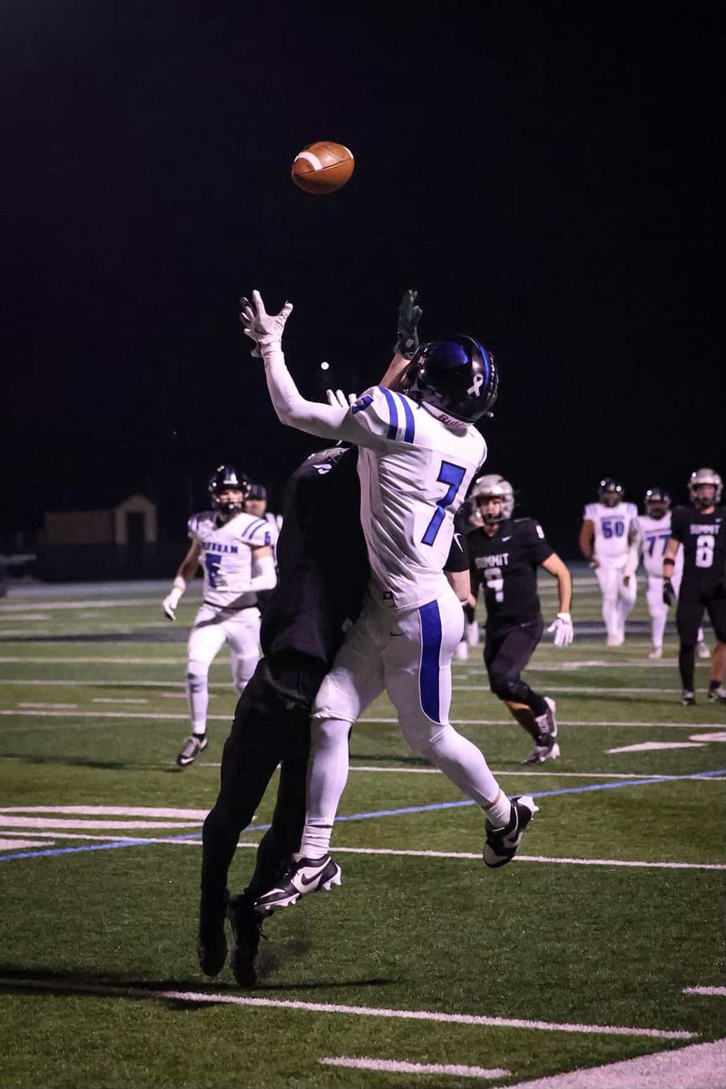 Avery Lo tweet media