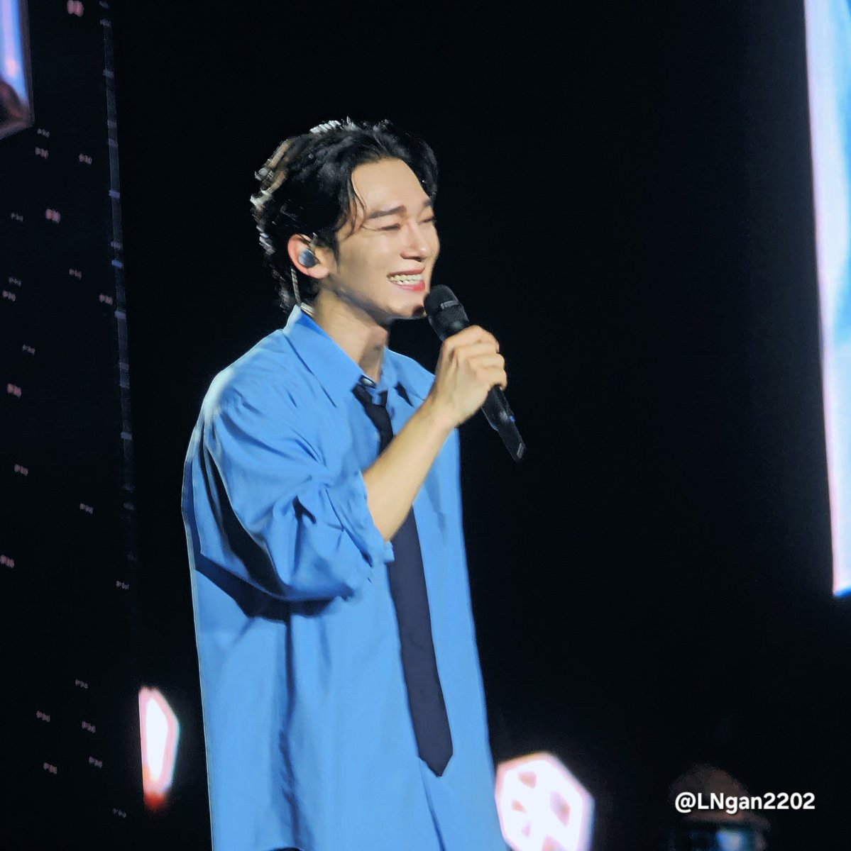 lanngan2202's tweet photo. When he smiles, it feels like my whole world lights up.

#CHEN #첸 #김종대 #엑소 #2025_KPOPSUPERCONCERT https://t.co/X82Vqq1QIb