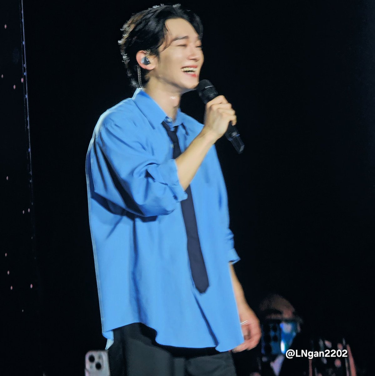 lanngan2202's tweet photo. When he smiles, it feels like my whole world lights up.

#CHEN #첸 #김종대 #엑소 #2025_KPOPSUPERCONCERT https://t.co/X82Vqq1QIb
