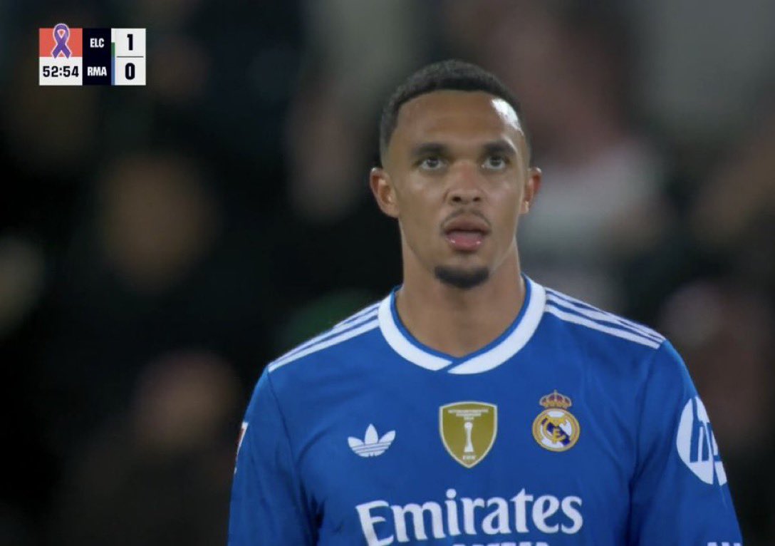 Real Madrid Fans 🤍 tweet media