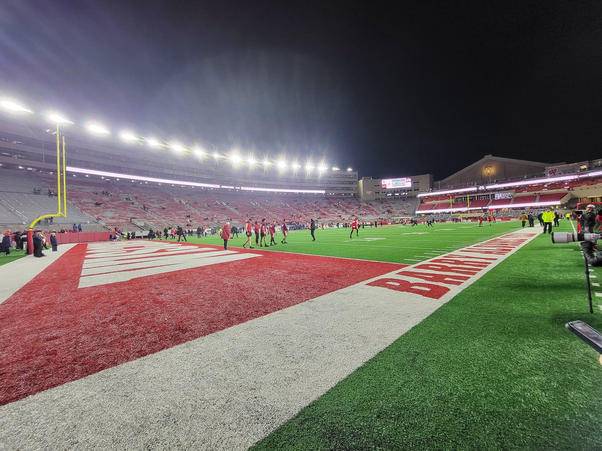 klemecar91's tweet image. Thank you @CoachCibene and @BadgerFootball for an amazing game day visit! It was great to see a hard-fought win and see you guys come out on top!

@WestoshaFBall 
@Prokickercom