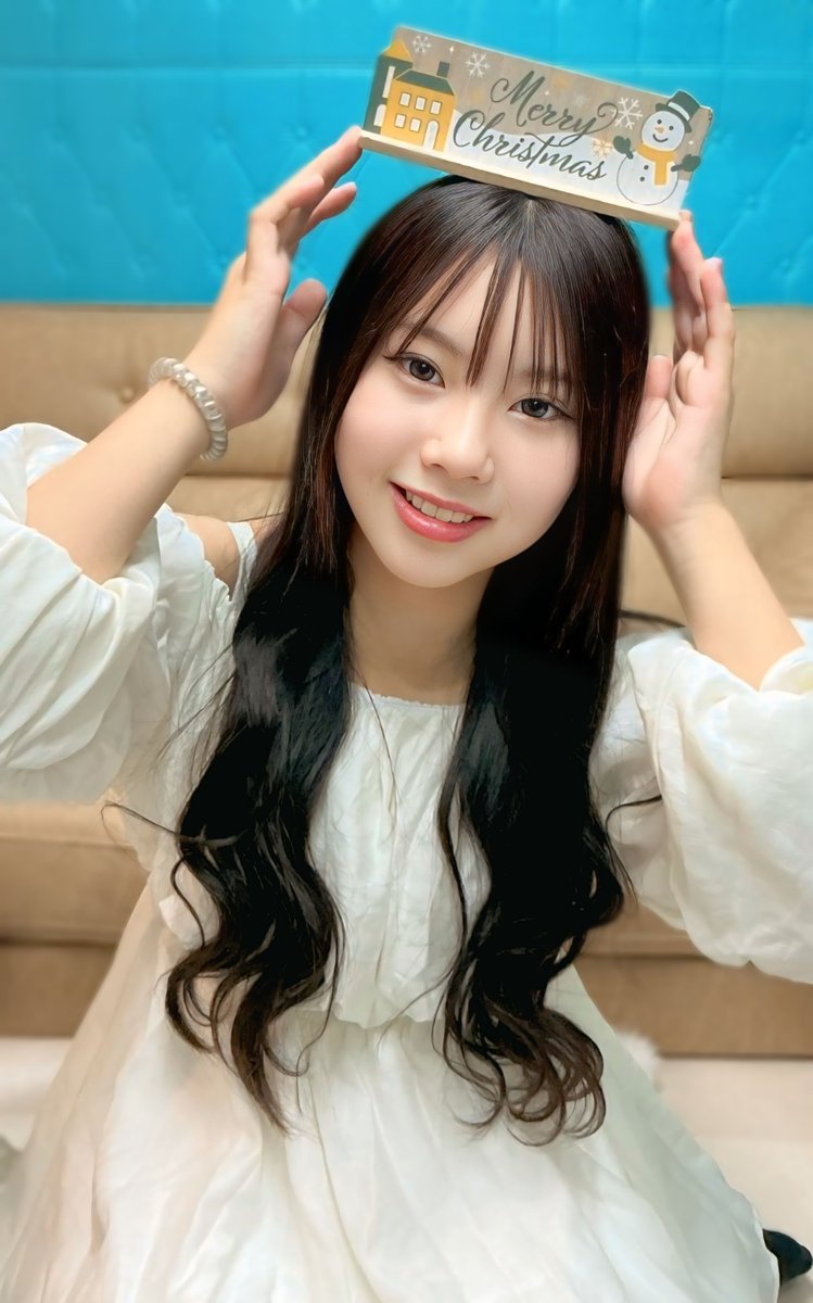 Erphy731Hiroaki's tweet image. 11/3(月) 16:10〜16:50 セッション
大阪 ロード撮影会
エムズスタジオ

クリスマス イブ ⛄️❄🎄✨️
まで…あと１カ月~🌟

もかちゃん❤

#SPATIO
#もか❤
@moca__0202
#これでもか

大分 ご当地アイドル
レッド担当❤