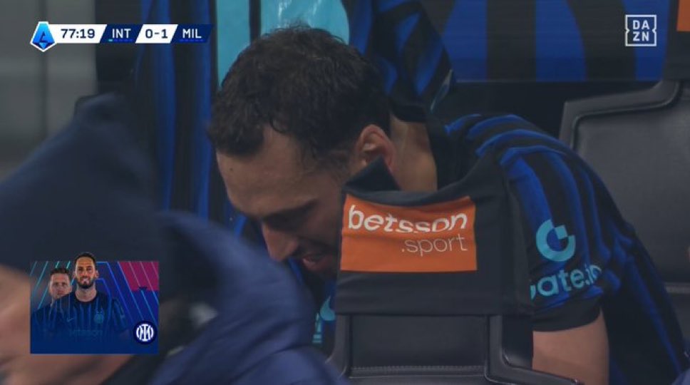 SDalleRive's tweet photo. Buonasera, mi confermate che per visionare questo fermo immagine non serva lo Spid?
#InterMilan https://t.co/8z2tsVvJ5z