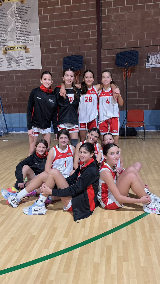 Partit a partit 💪🏻

L’Infantil Femení 1 suma una nova victòria a casa contra el Sant Gervasi!

#SomSalle