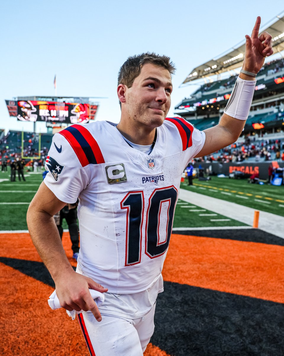 Patriots's tweet image. 🔟 wins.

@DrakeMaye2 | @NFL