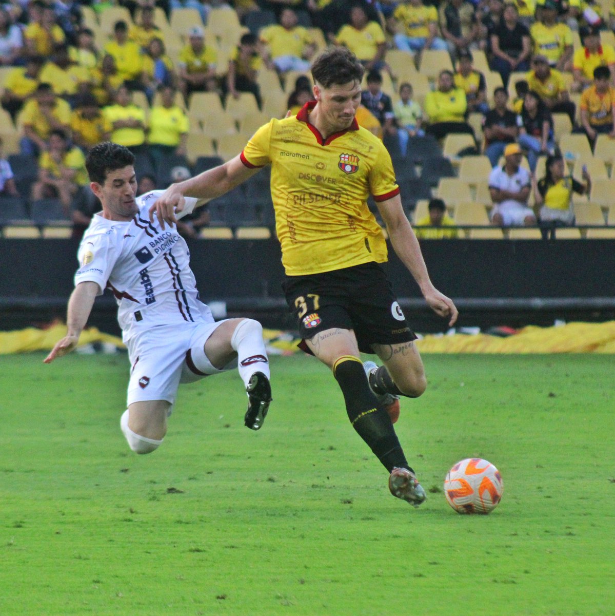 BarcelonaSC's tweet image. ⌚️ 30&apos; ST #BSCvsLDUQ 2-1 

#LigaEcuabet
#BarcelonaSomosTodos