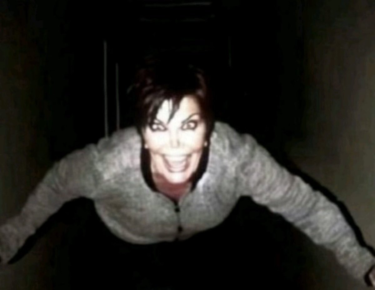 fantasticalfan's tweet image. bought seven new books today and now I’m wasting the rest of my sunday away planning out an unnecessarily complex universe of novels I want to write