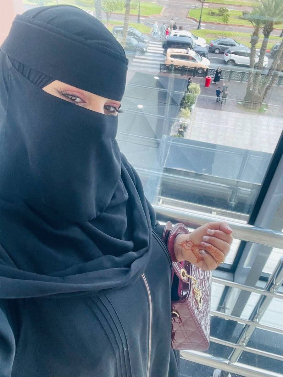 لا تجد لي وقتا لا أجد لك مكاناً 🖤✋🏻✨

 ..

مساؤؤ