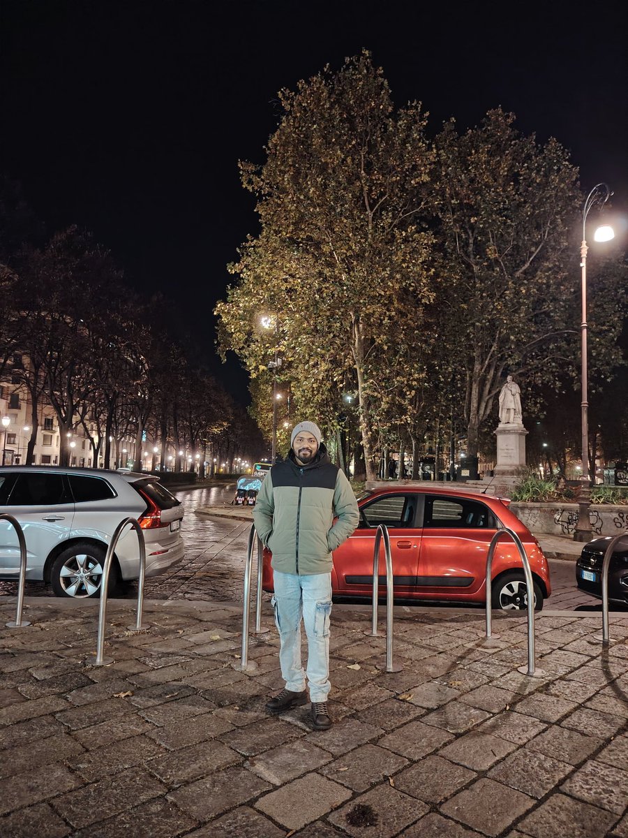 Basobdeb1's tweet photo. Nightlife at Citta di Torino  🇮🇹 https://t.co/zfpcp7hW6W