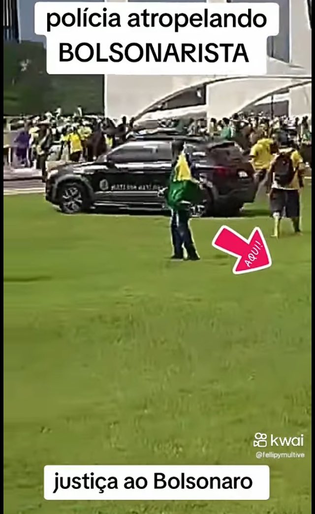 Karlaosam's tweet photo. Brasília, urgente!
🚨🚨🚨🚨‼️
Atenção!
O mundo tem que ver isto!
Estão reprimindo manifestantes pacíficos pela violência em Brasília!
Onde está o estado democrático de direito?
Jogando viaturas contra o povo, ao estilo do ditador Maduro!

https://t.co/Y6yZcOeBVL https://t.co/flXo8kejLT