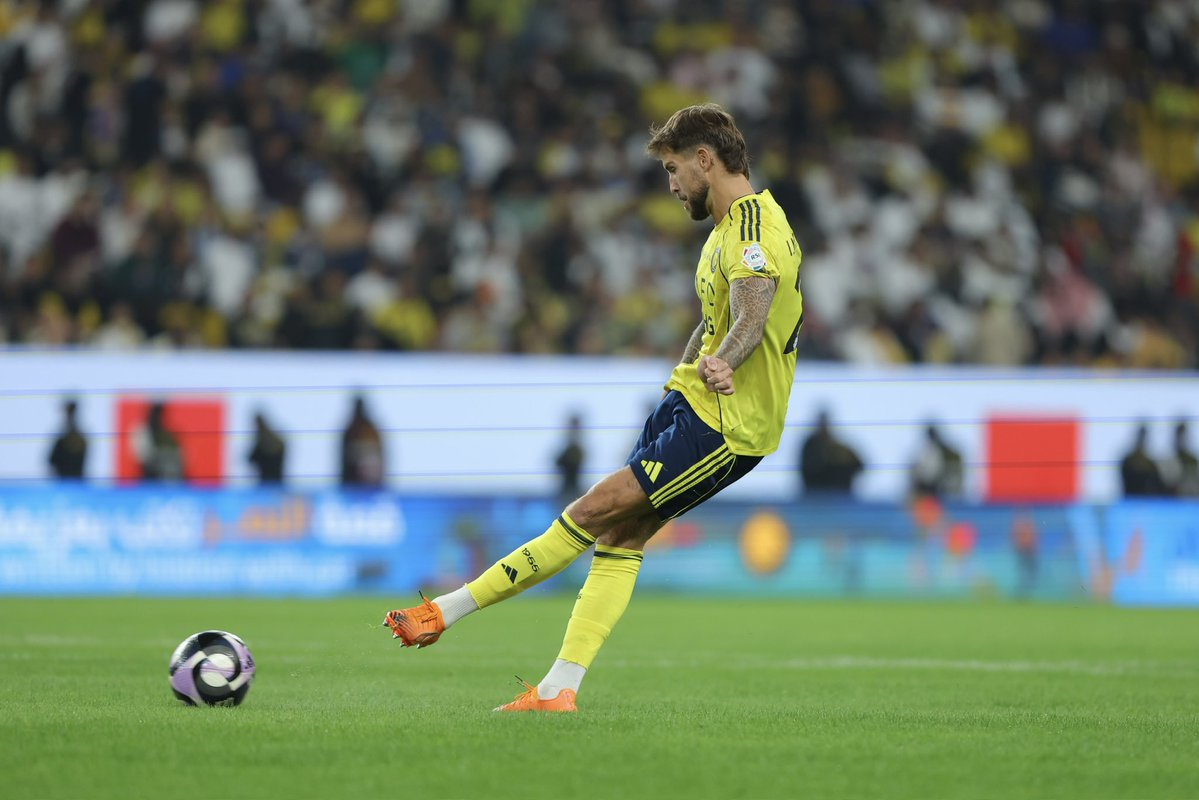 InigoMartinez's tweet image. Strong until the last minute. 9/9. 👊🏼
En casa, con nuestra afición… y ya van 9 seguidas. 💛⚽️