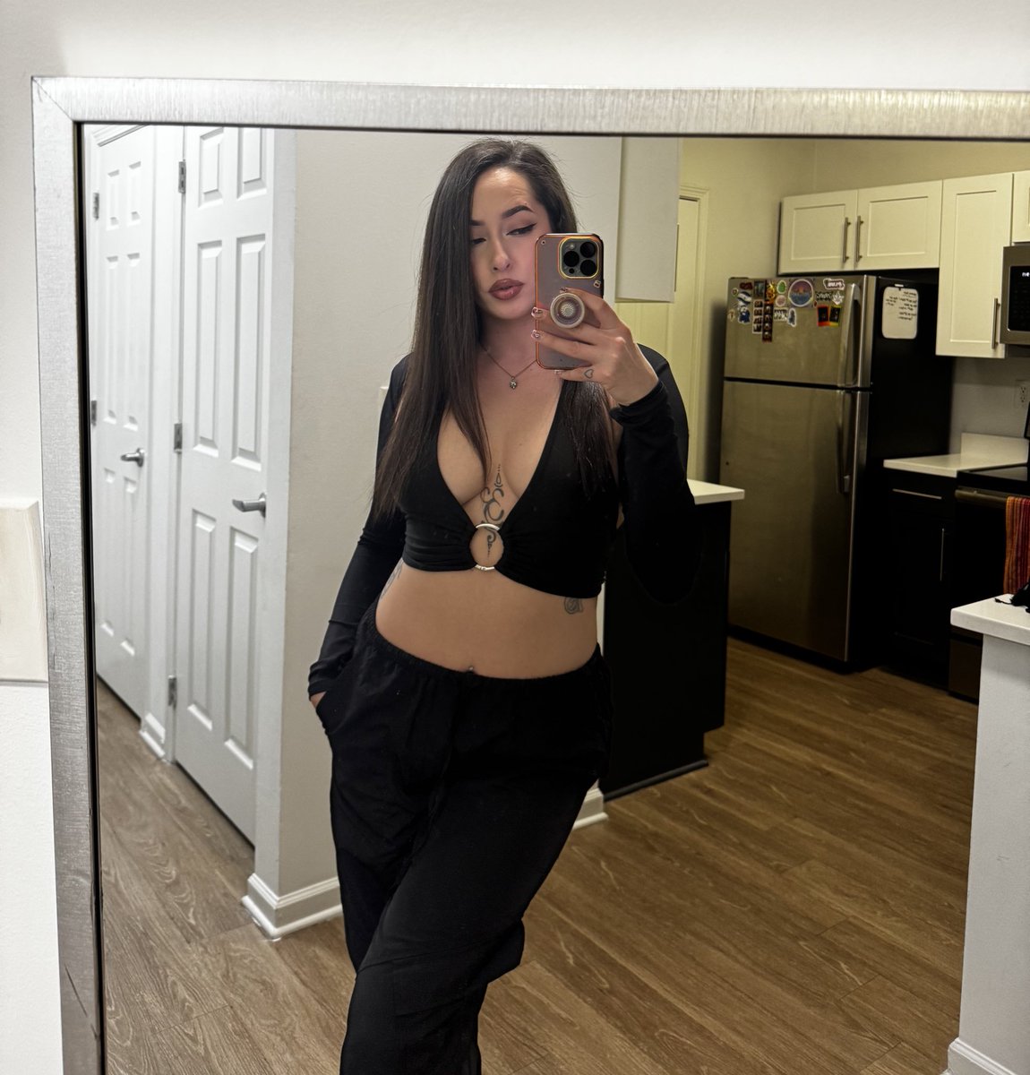 monikvvv's tweet photo. 🖤 https://t.co/ex4RjlxtMf