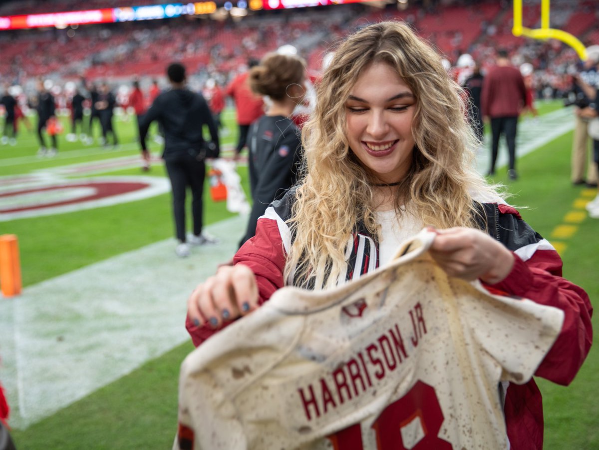 Imagínate ser tan crack como <a href="/TheWarningBand2/">The Warning</a> y que Budda, Marv y McBride te regalen sus jerseys 🎸🤩