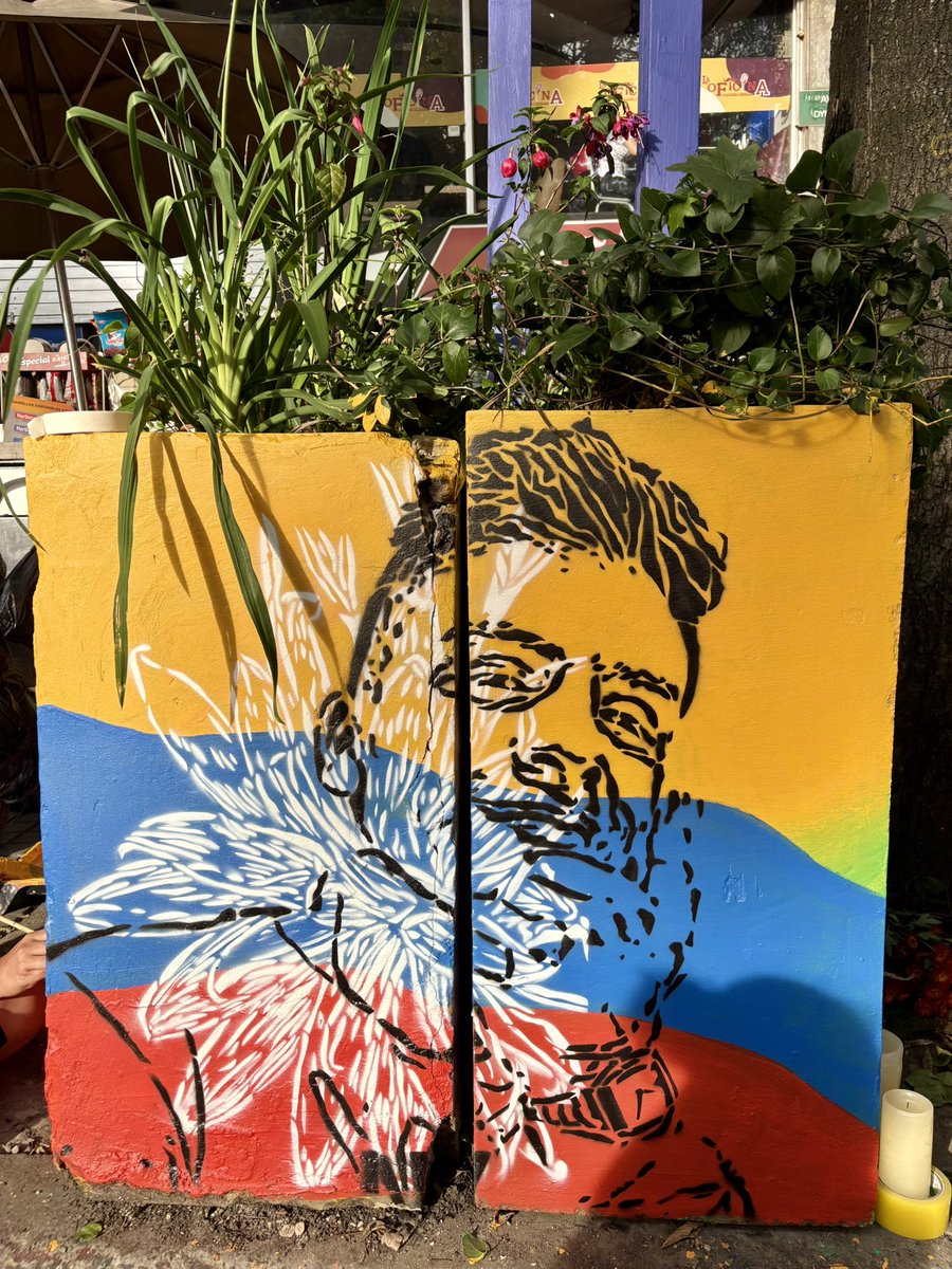 Por nuestros hijos, un clamor hacia el cielo.

Por nuestros hijos, nuestra gente y las naciones ¡No cese la lucha y que nuestra victoria sea algún día la paz! 

Att: Mamá de Dilan Cruz